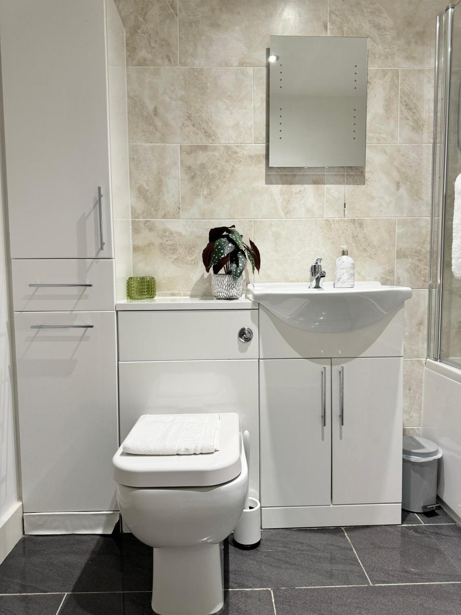 The Ravens Inn, 4 - Bed, Sleeps 6, Pets Welcome Ulverston Exterior photo